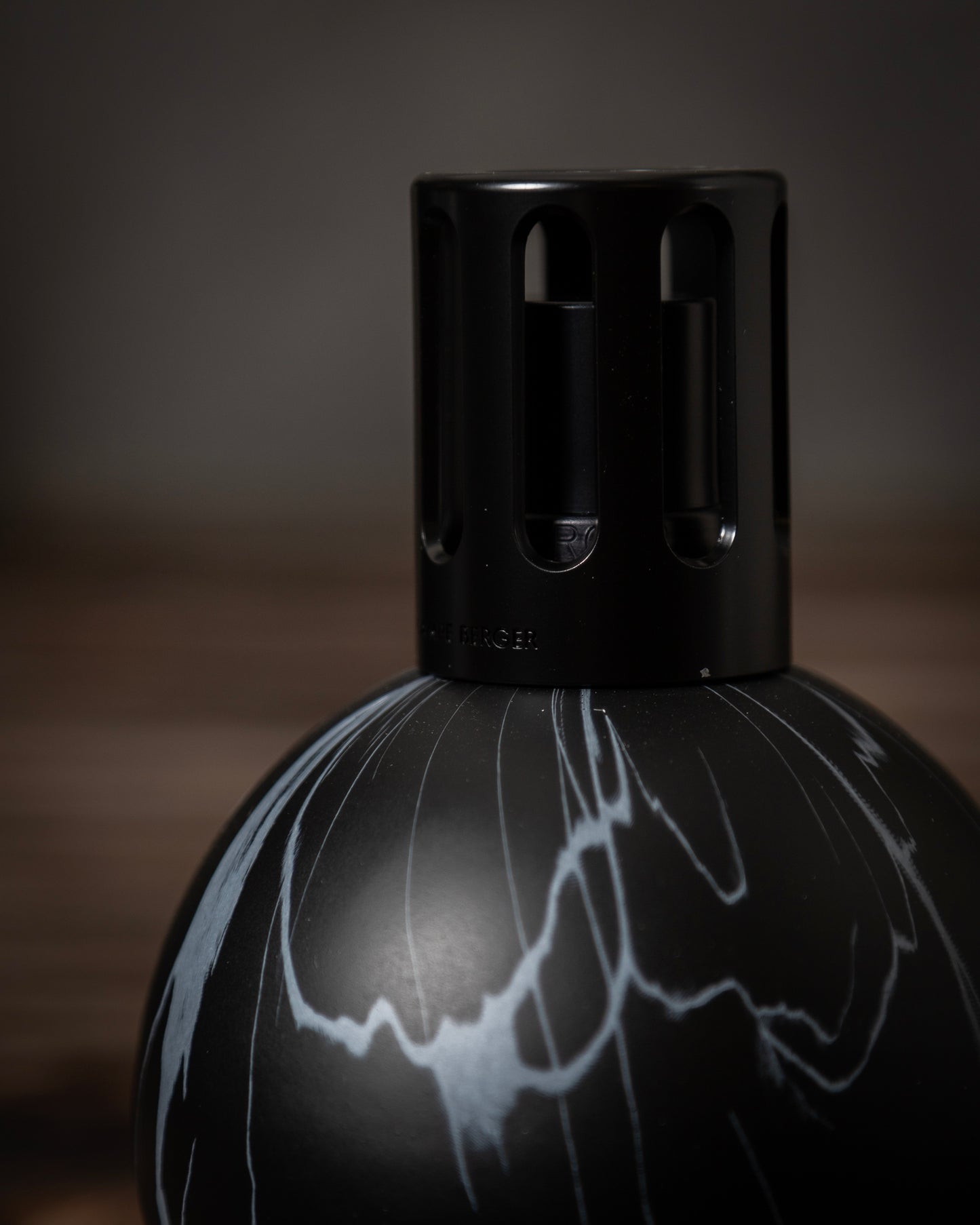 Maison Bergers katalytiska doftlampa Black Marbrure