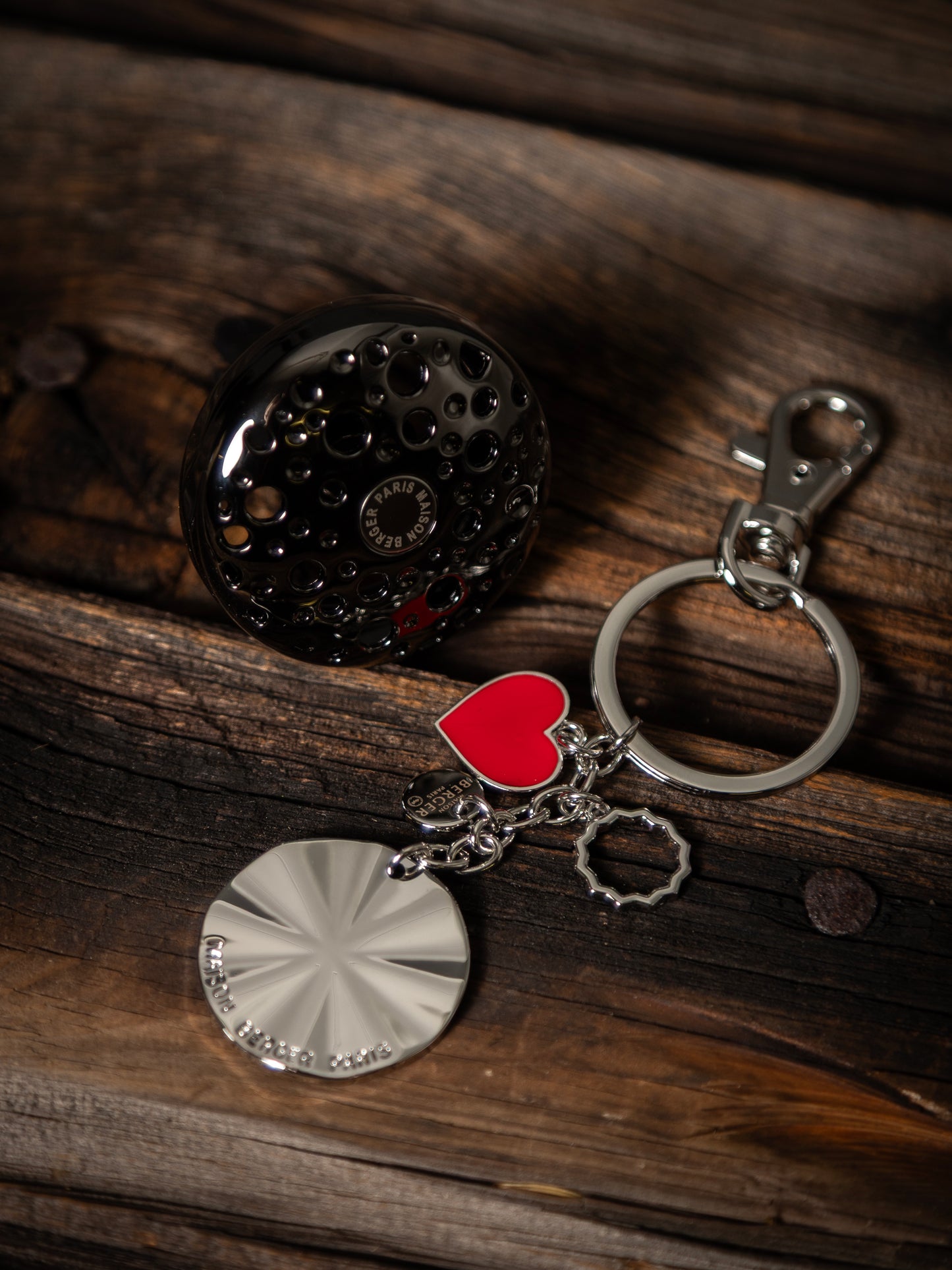 NYHET! Nyckelring med Bildiffuser ink doften Liliflora