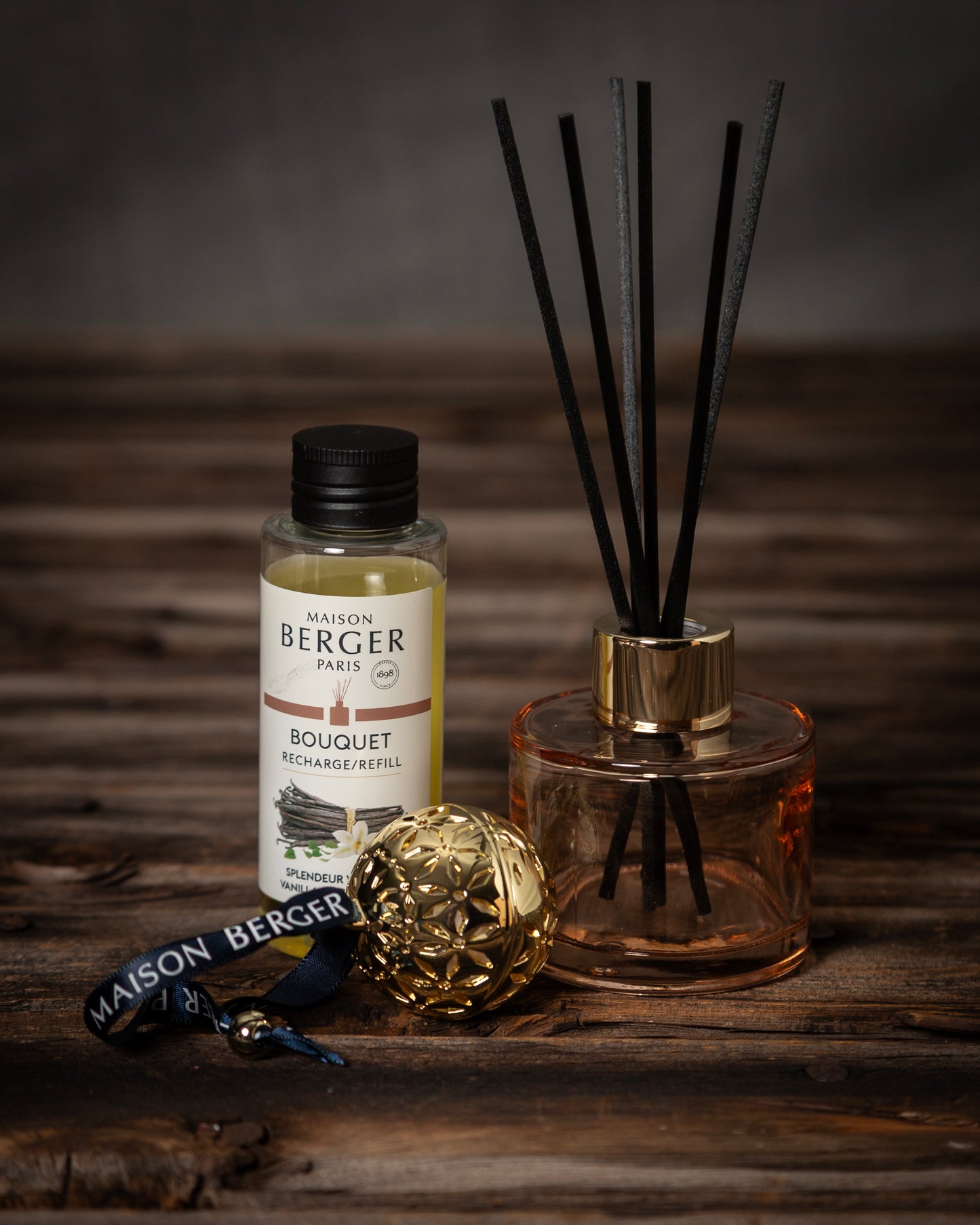 Present box med doftkula och doftpinnar med doften Vanilla Magnificent